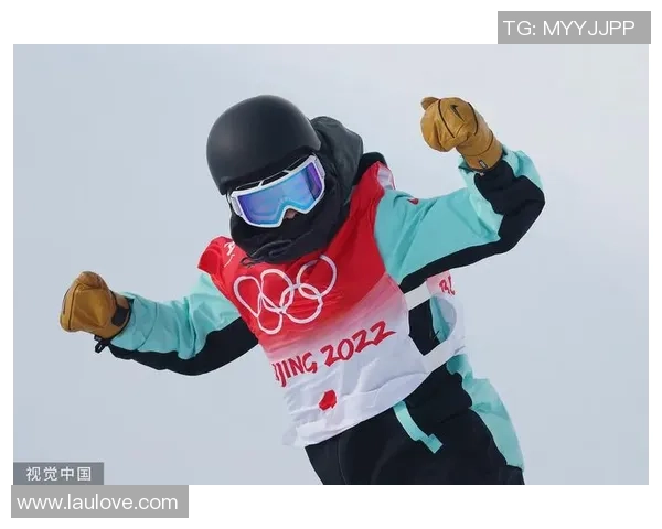 单板滑雪——U型场所技巧世界杯：蔡雪桐获第三名